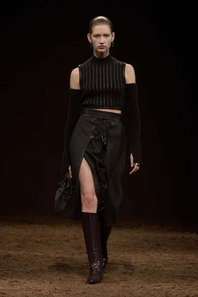 Look 42